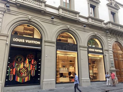 are louis vuitton cheaper in italy|louis vuitton outlet italy.